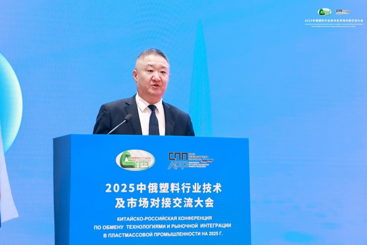 1758005114279325.jpg 刘春燕.jpg